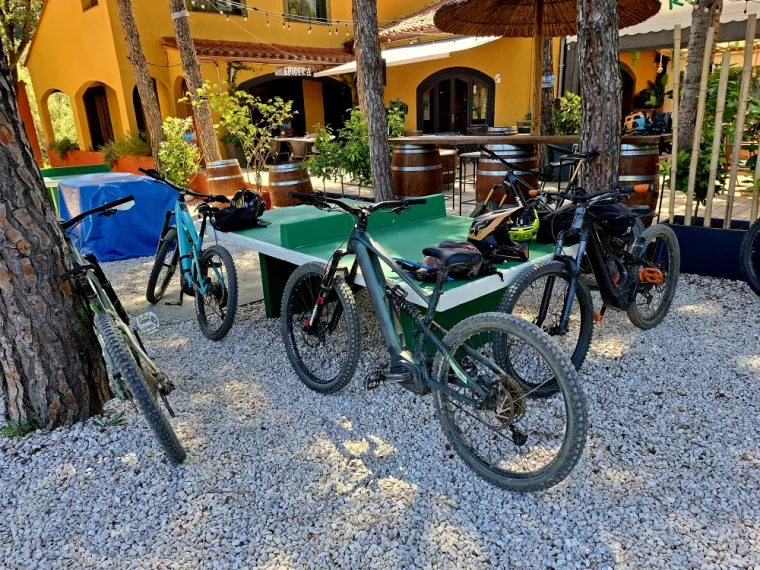 LES PISTES D'ENDURO ET DH SONT ICI !, Argelès-sur-Mer, Domaine des Mimosas