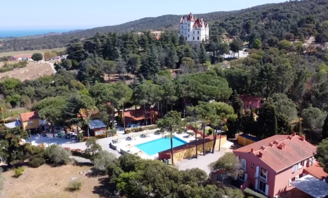 Toute l'équipe du CAMPING DOMAINE DES MIMOSAS vous souhaite des bonnes fêtes de fin d'année., Argelès-sur-Mer, Domaine des Mimosas