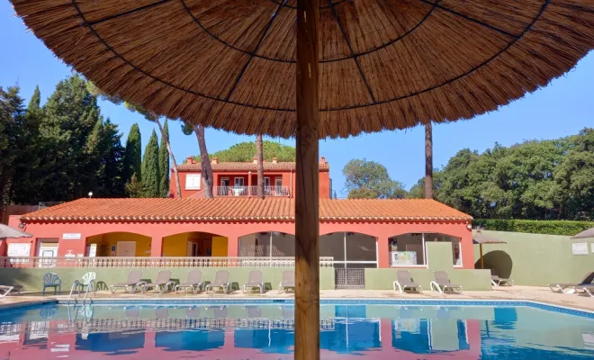 Location villa, appartement,mobil home dans camping nature avec piscine., Argelès-sur-Mer, Domaine des Mimosas
