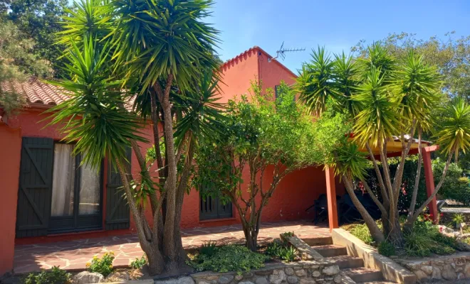 villa, appartements et mobil-home dans un camping nature avec piscine et restaurant, Argelès-sur-Mer, Domaine des Mimosas
