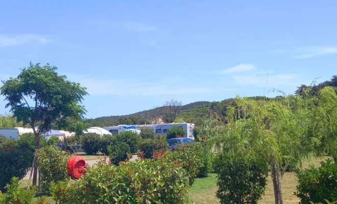 camping avec emplacement pour caravane, camping-car,van et tente., Argelès-sur-Mer, Domaine des Mimosas