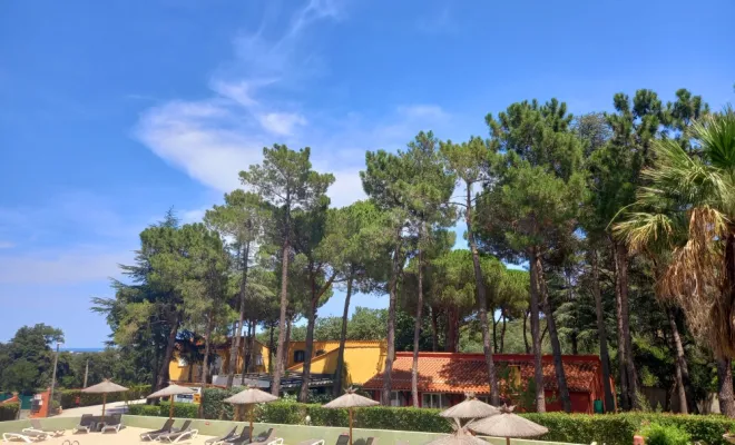 camping nature avec piscine et restaurant., Argelès-sur-Mer, Domaine des Mimosas
