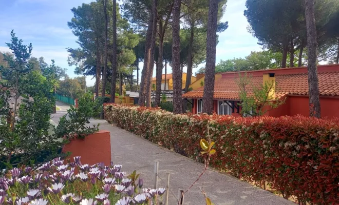 CAMPING AU COEUR DE LA NATURE AVEC PISCINE ET RESTAURANT., Argelès-sur-Mer, Domaine des Mimosas