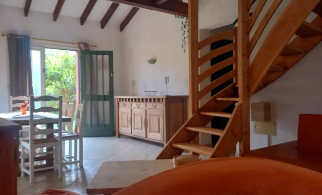 VILLAS ET APPARTEMENTS DANS UN CAMPING FAMILIAL AU COEUR DE LA NATURE., Argelès-sur-Mer, Domaine des Mimosas