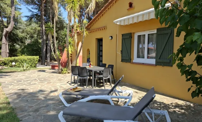 COURT SEJOUR EN APPARTEMENTS, VILLAS ET MOBIL-HOME., Argelès-sur-Mer, Domaine des Mimosas