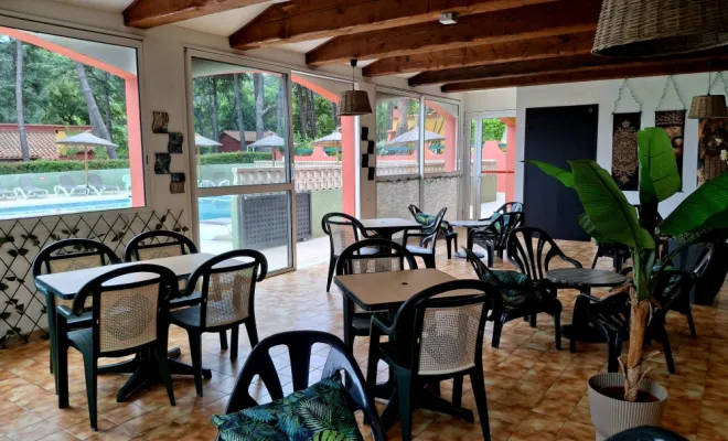 CAMPING AVEC PISCINE ET BAR RESTAURANT, Argelès-sur-Mer, Domaine des Mimosas